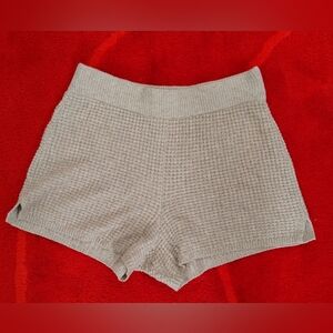 Abercrombie Knit Women Shorts in Cream